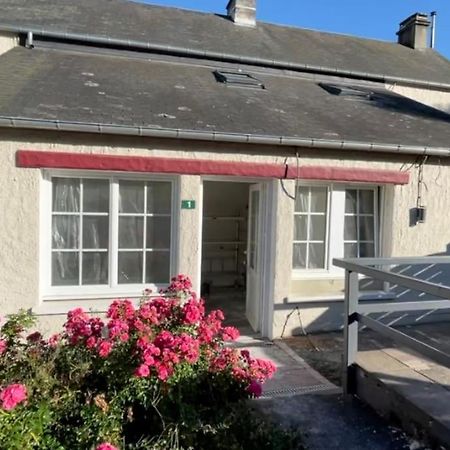 Charmante Maisonnette - 5 Min Du Pole Hippique De Saint-Lo エクステリア 写真